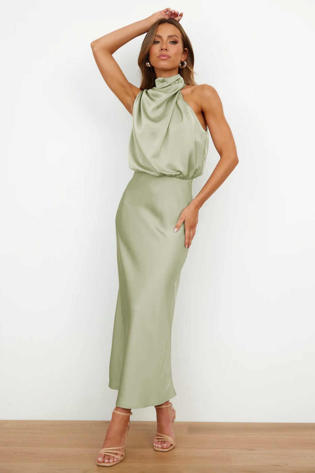Melira - Maxivestido de cuello alto majestuoso