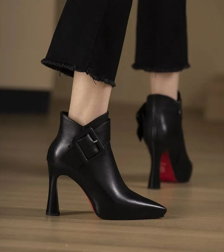 Erina - Botines con tacón escultórico