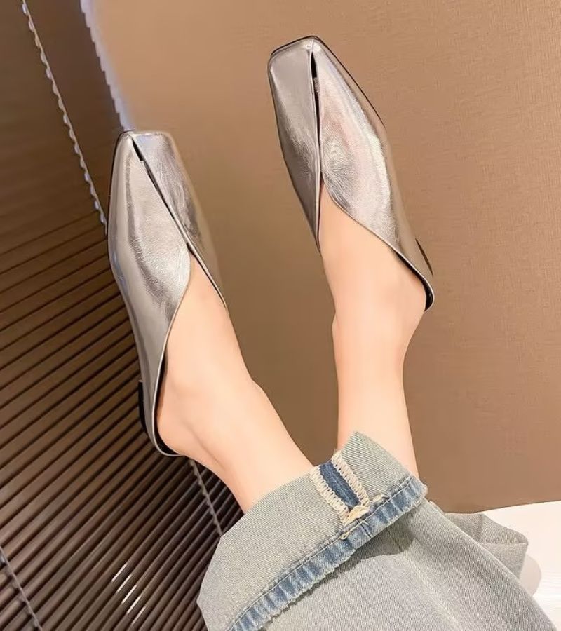 Camellia - Mule de punta cuadrada premium