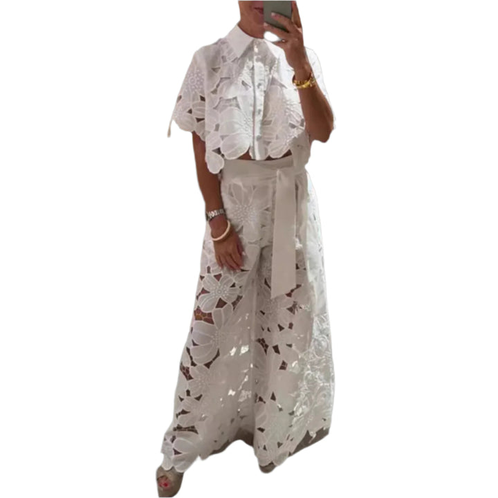 Celessia - Conjunto con blusa de encaje floral y pantalón de pierna ancha