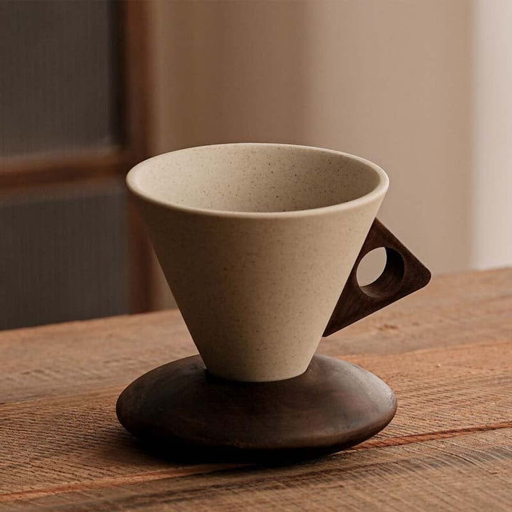 Mabel - Taza de café cónica premium