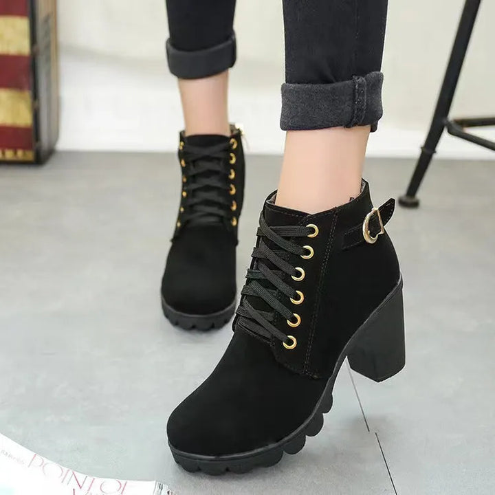 Mara - Botas de tacón ancho con forro de piel