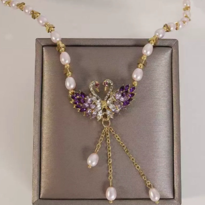 Wenisa - Collar con dije de cisne