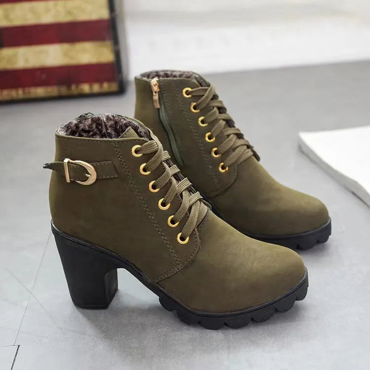 Mara - Botas de tacón ancho con forro de piel