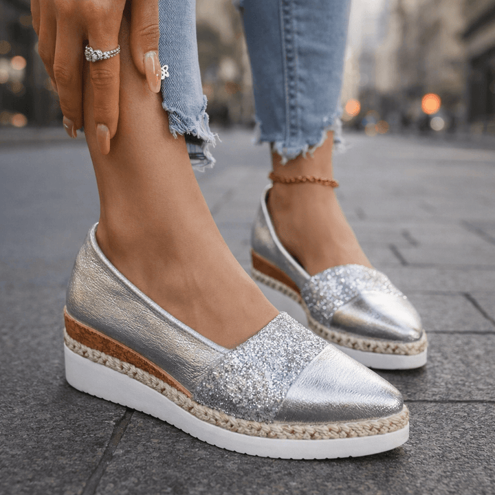 Kirsty - Zapatillas de cuña brillantes