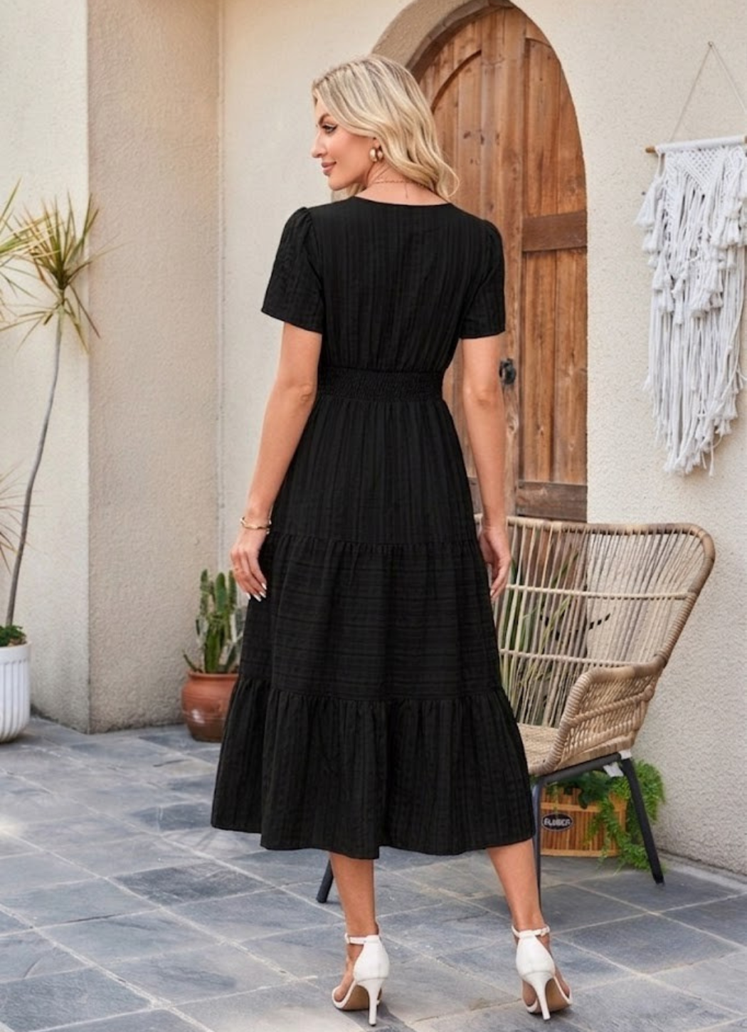 Astrelle - Vestido largo texturizado con capas