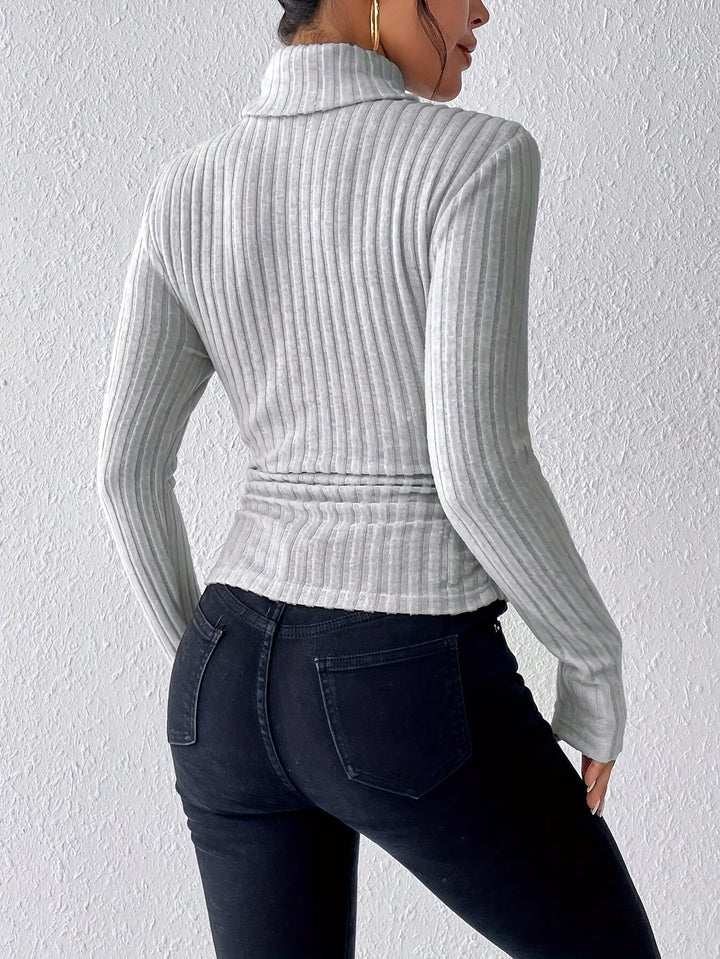 Amity - Suéter suave de cuello alto