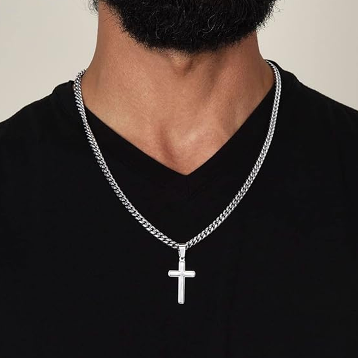 Halvor - Collar con cruz pulida