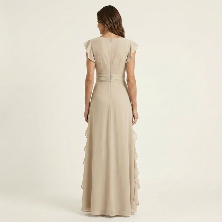 Delyth - Vestido largo elegante con holanes