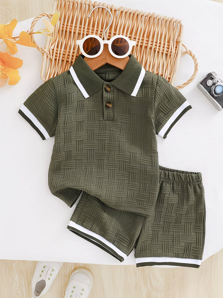 Basil - Conjunto de polo texturizado y shorts